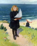 Молодая девушка на морском берегу